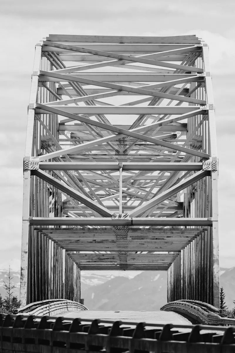 A steel truss bridge seen head-on. Photo by Jordan Ryskamp.